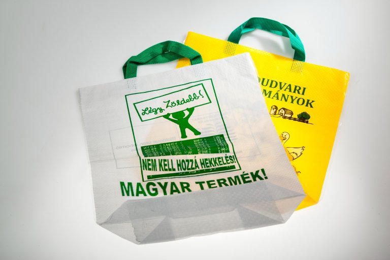 Szőtt polipropilén szatyortestek (2)