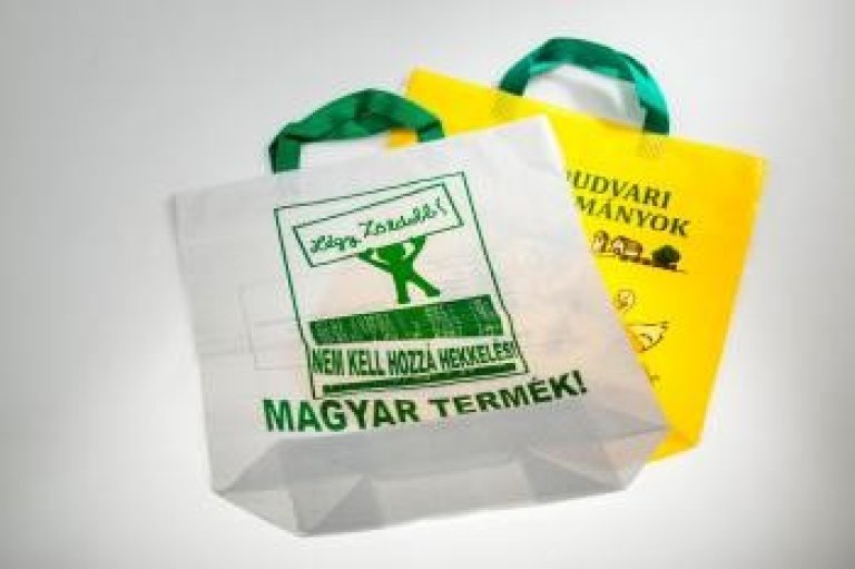 Szőtt polipropilen szatyortestek-hegesztett füllel